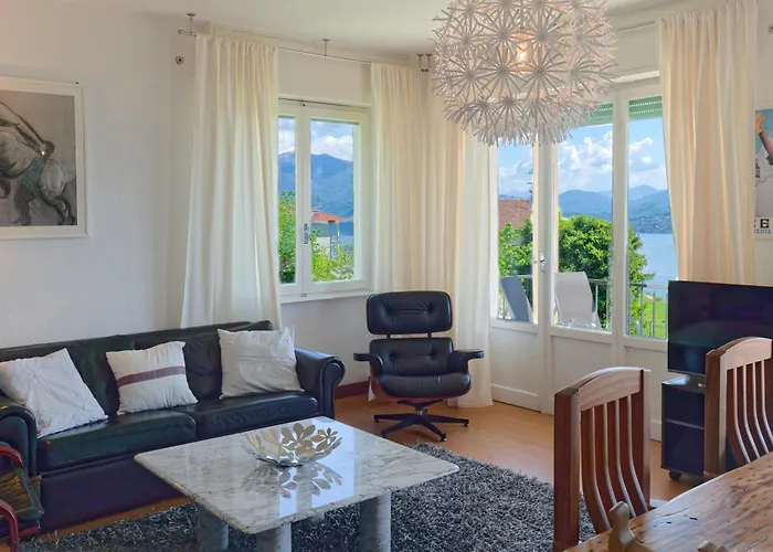 Luna Sul Apartment Oggebbio